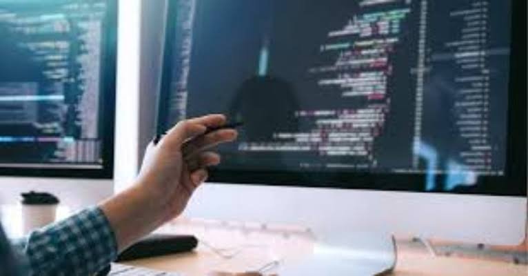 Software Technolotal: Complete Guide to Modern Software Technologies, Trends, Applications, Future Innovation